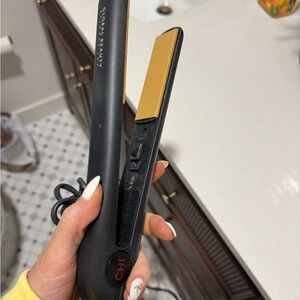 CHI Black and Gold Hair Straightener